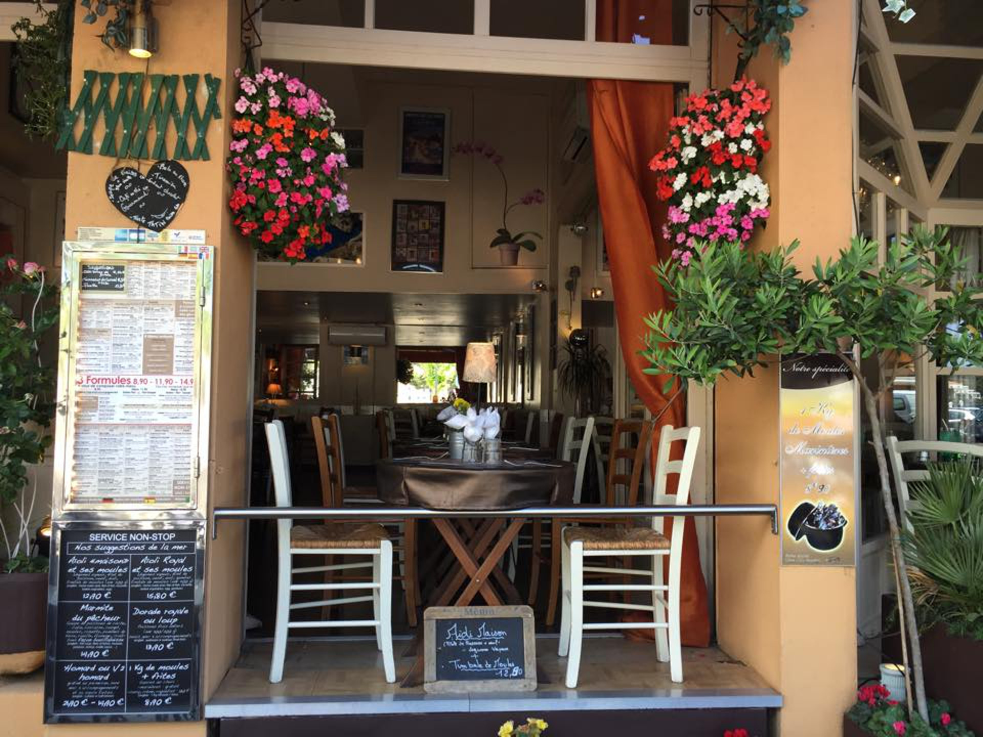 Le Perroquet - photo 2