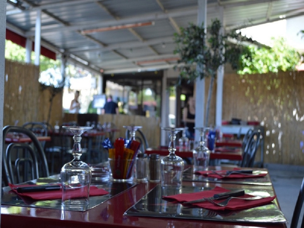 Le Chalet des Arènes, Graveson - photo 3