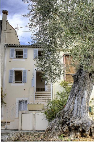 Gîte N°1 Espace des Oliviers-Le bâtiment-Castagniers-Gîtes de France des Alpes-Maritimes