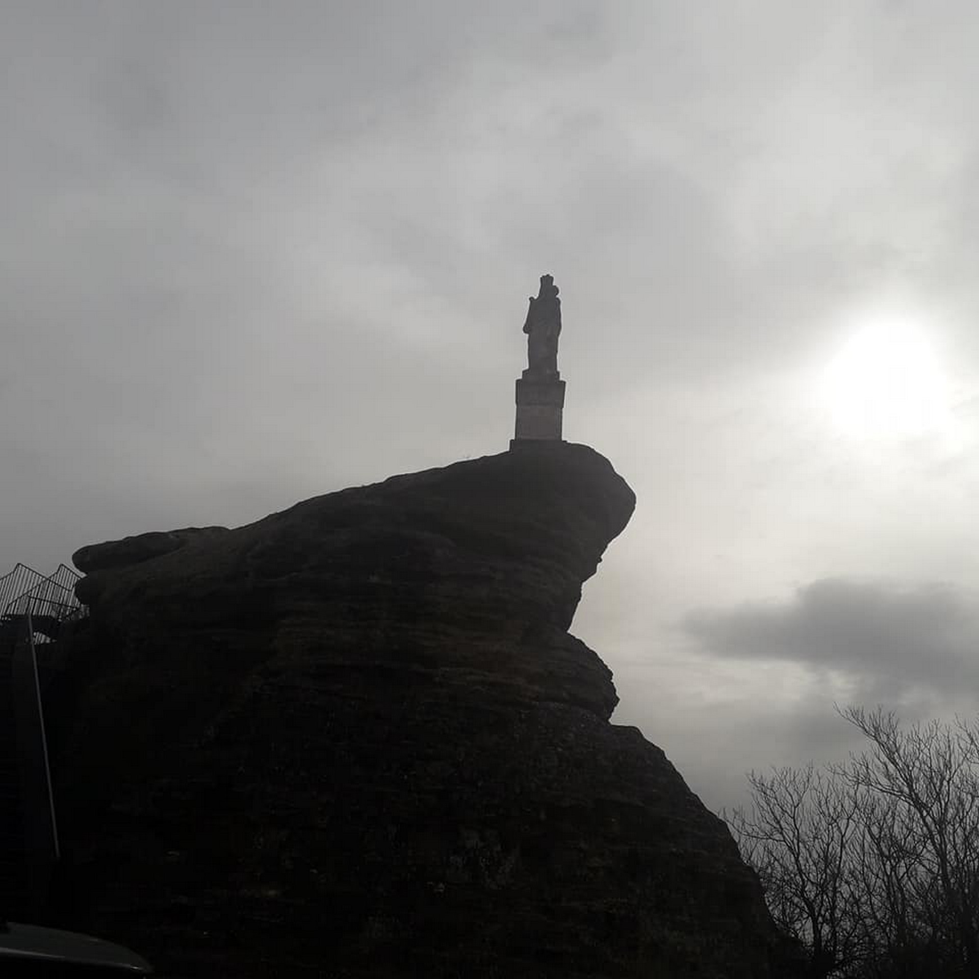 statue vierge