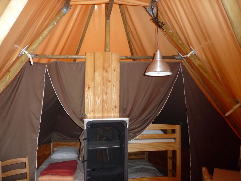 Intérieur tipi