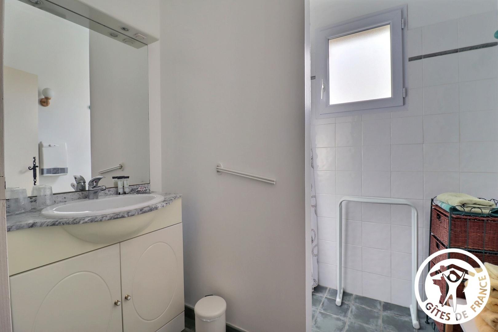 Les Glycines, Mollégès - photo 15