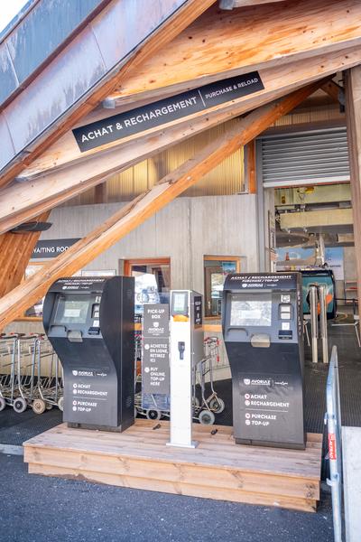 Caisse automatique vente de forfaits Gare inférieure du Téléphérique 3S Prodains Express._Avoriaz