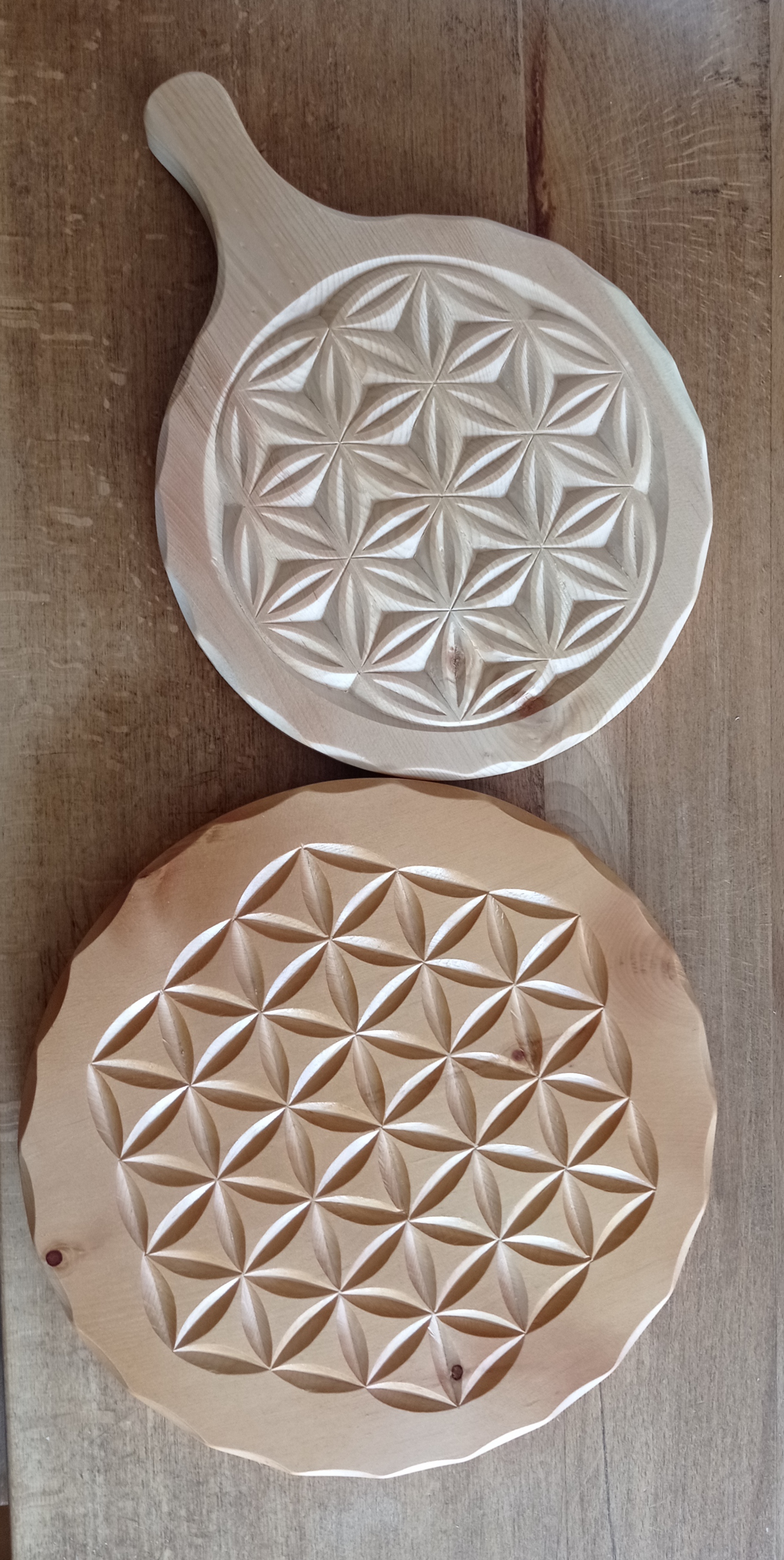 Scintiller au fil des saisons : initiation  la sculpture au couteau et vente d'objets en bois sculpt