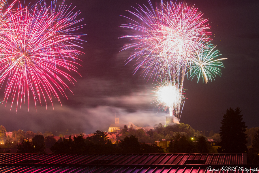 Feu d'artifice de Morestel - Balcons du Dauphiné