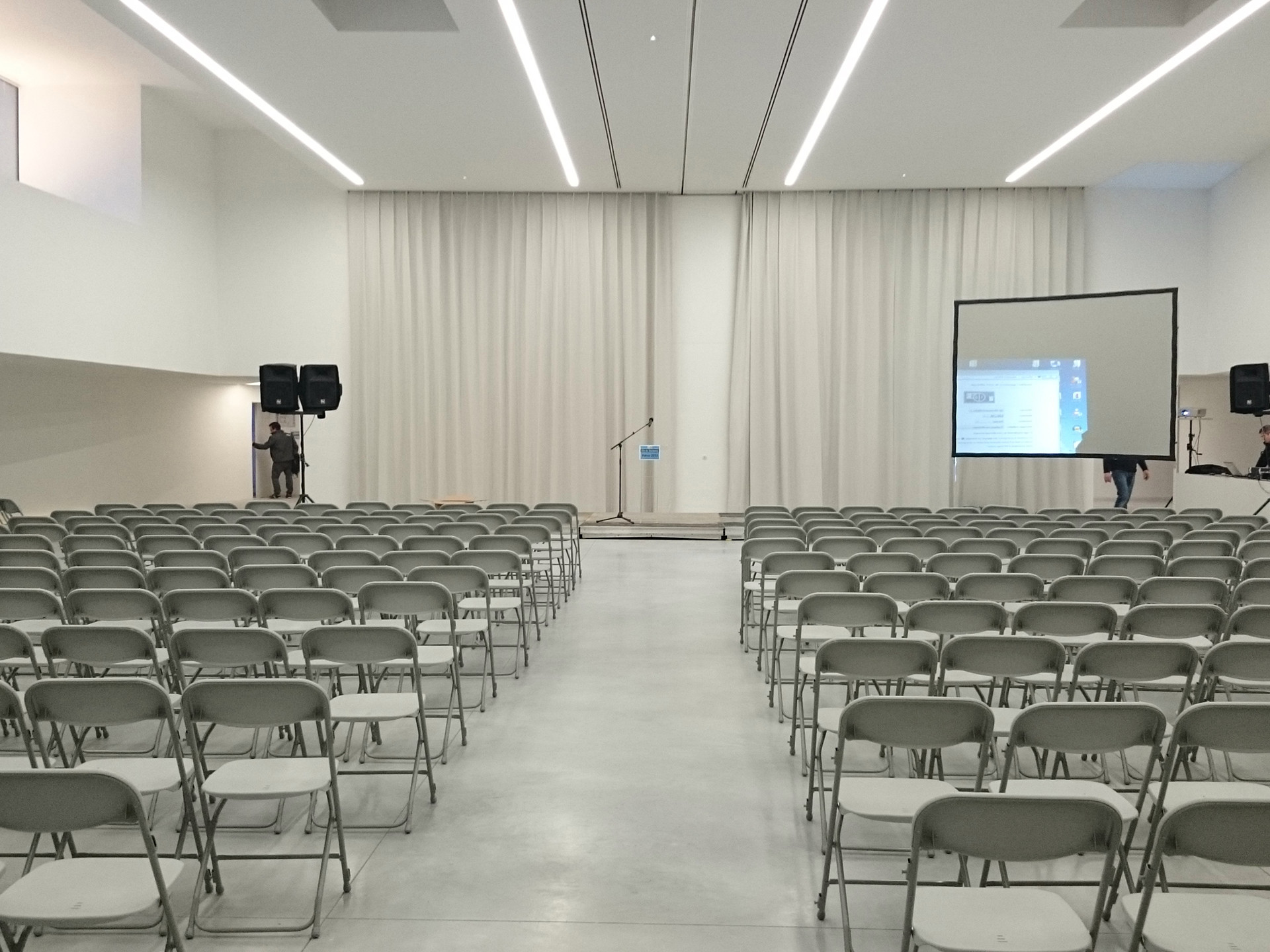 Espace polyvalent Arbois-Duranne