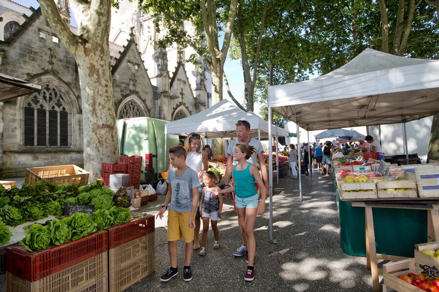 Marché Saint-Pierre de Saintes