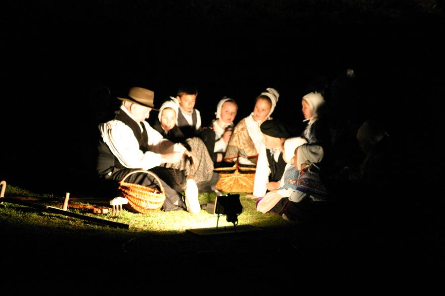 Evening show : “Tell Us a Story, Grandpa”