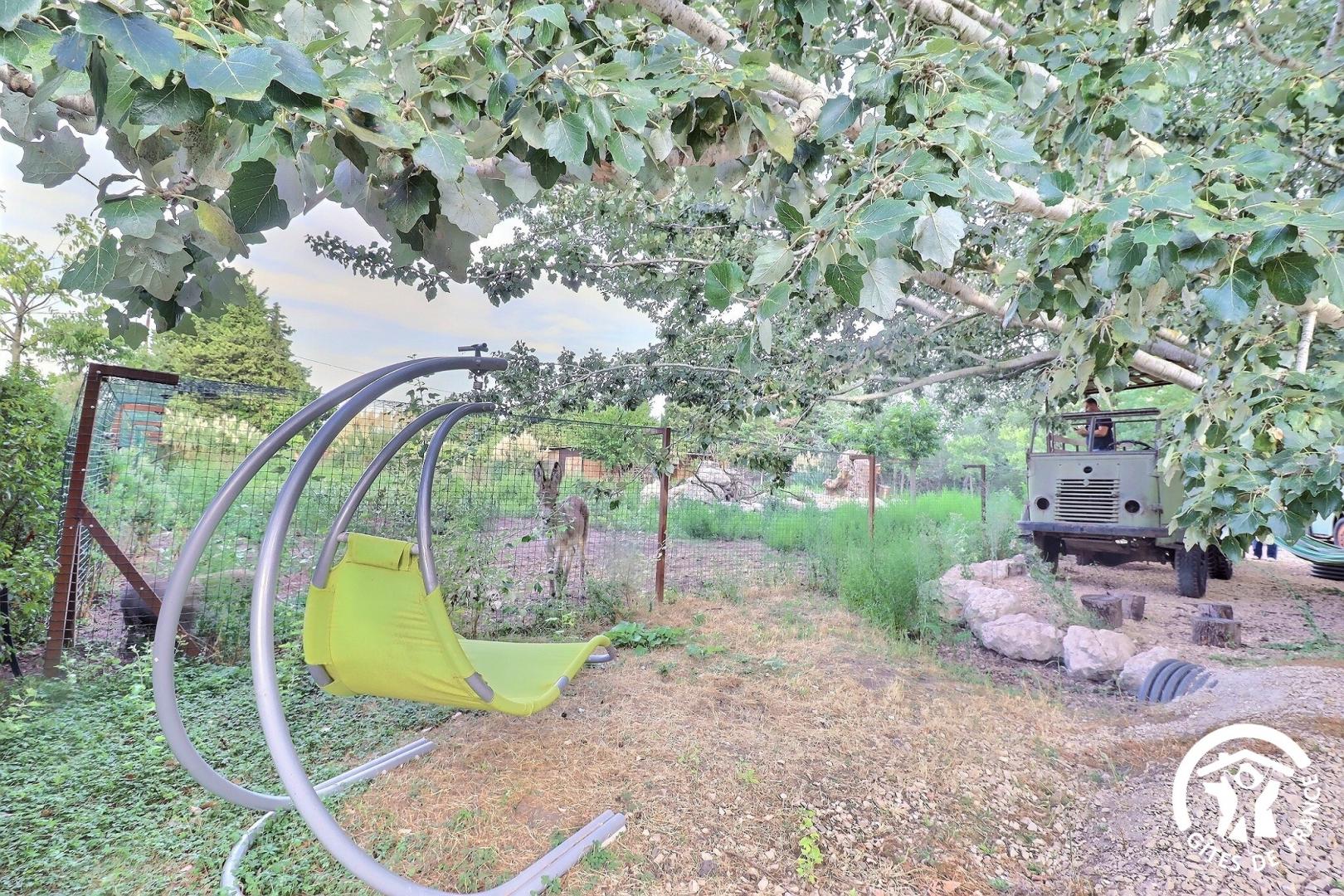 Les Truck Lodges Les Animaux et Marino, Saint-Andiol - photo 13