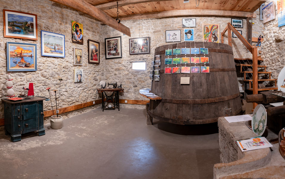 Salle d'exposition ARTs EN CAVE - 1er Niveau