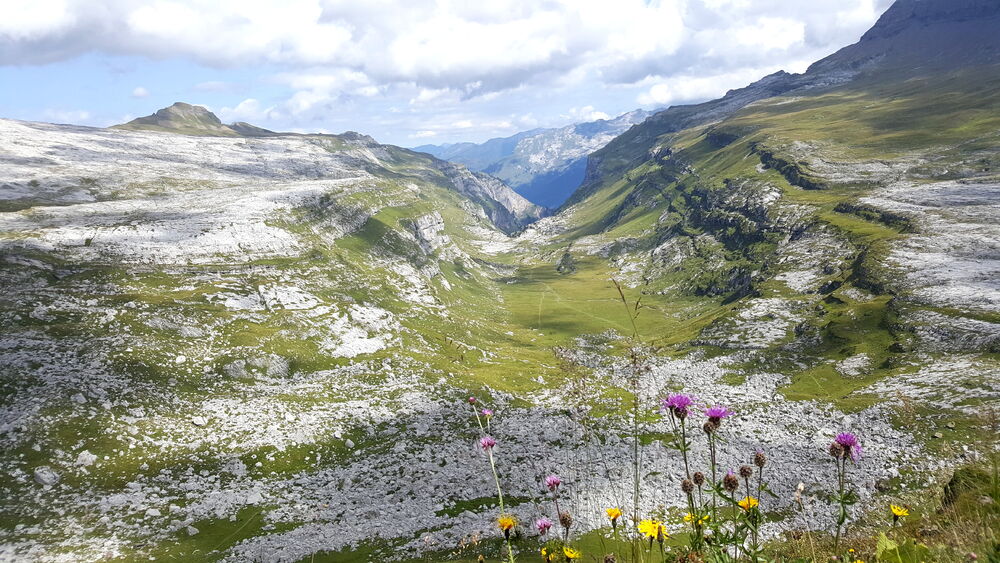 Refuge de Platé looped through the Dérochoir