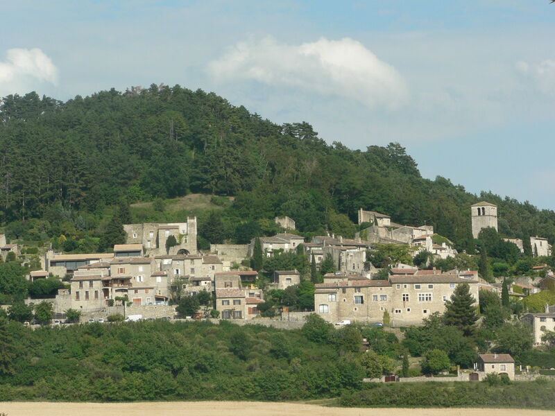 Village de La Bégude de Mazenc (26160)