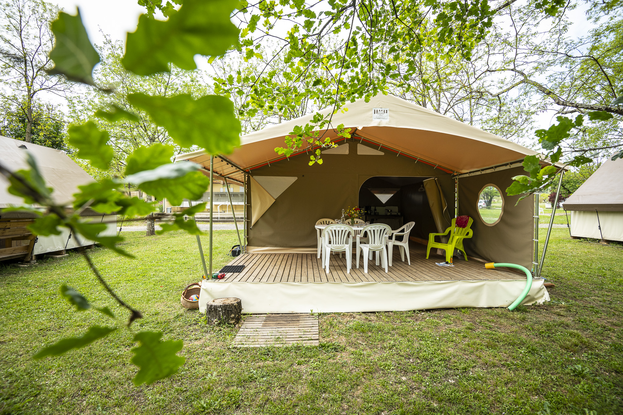 Village Nature Zen - Camping la Turelure : Tente Canada