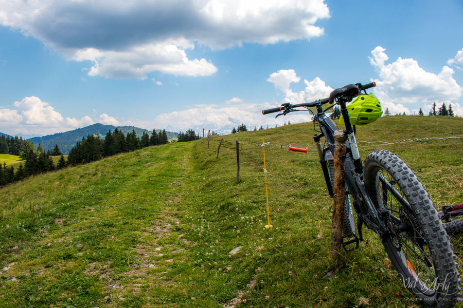 Route de la Soif au niveau du chalet du Curé