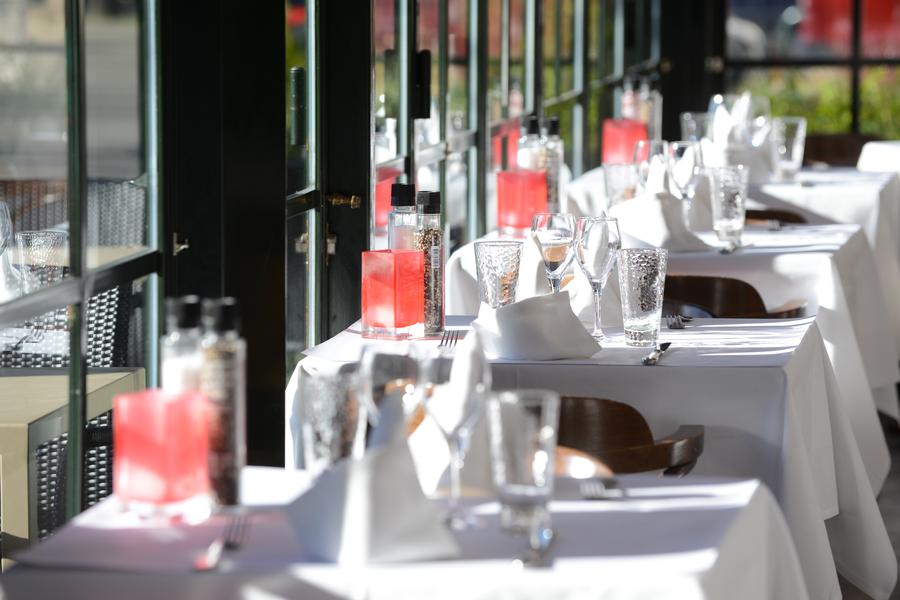 Brasserie Place Bernard