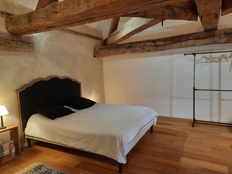 Chambre d'hôtes La Maison Forte à Courtenay - balcons du Dauphiné Isère - A moins d'une heure de Lyon