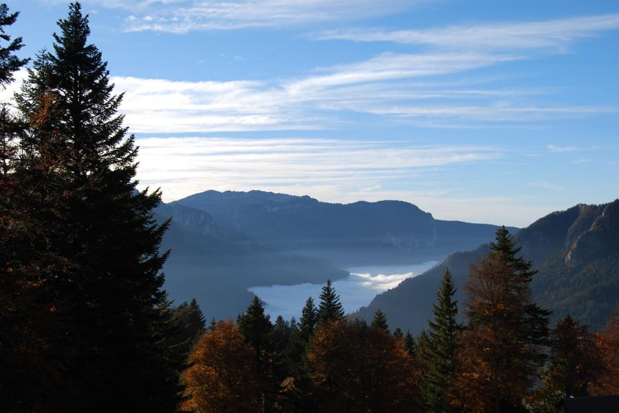 Vue sur les sommets des cabanes en Chartreuse