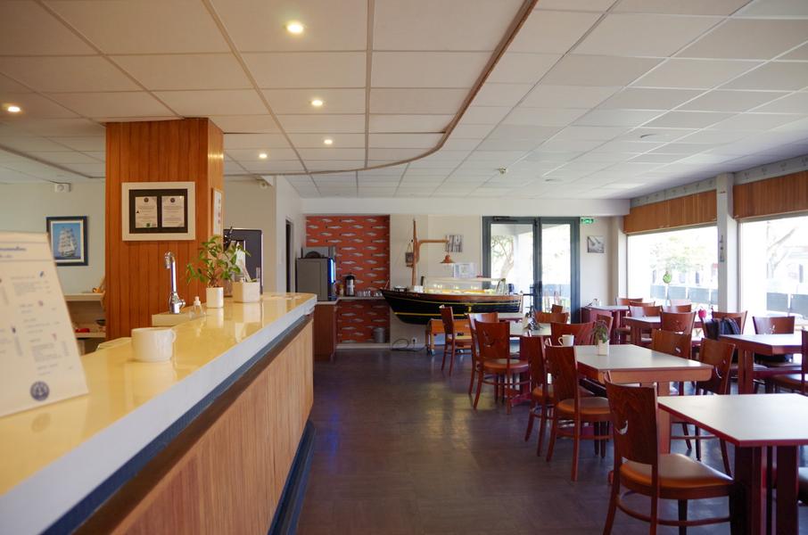 Salle de petit-déjeuner