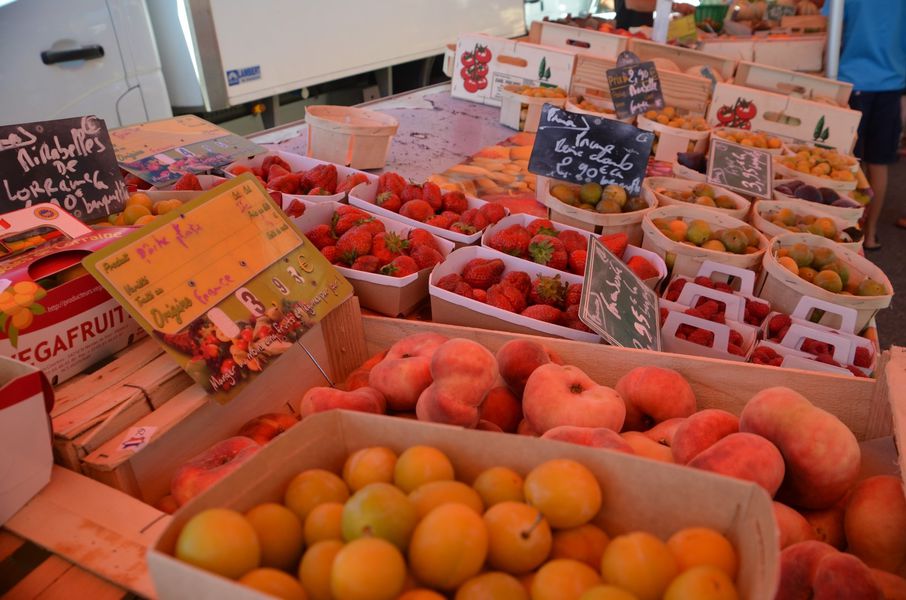 Marché de La Tour d'Aigues