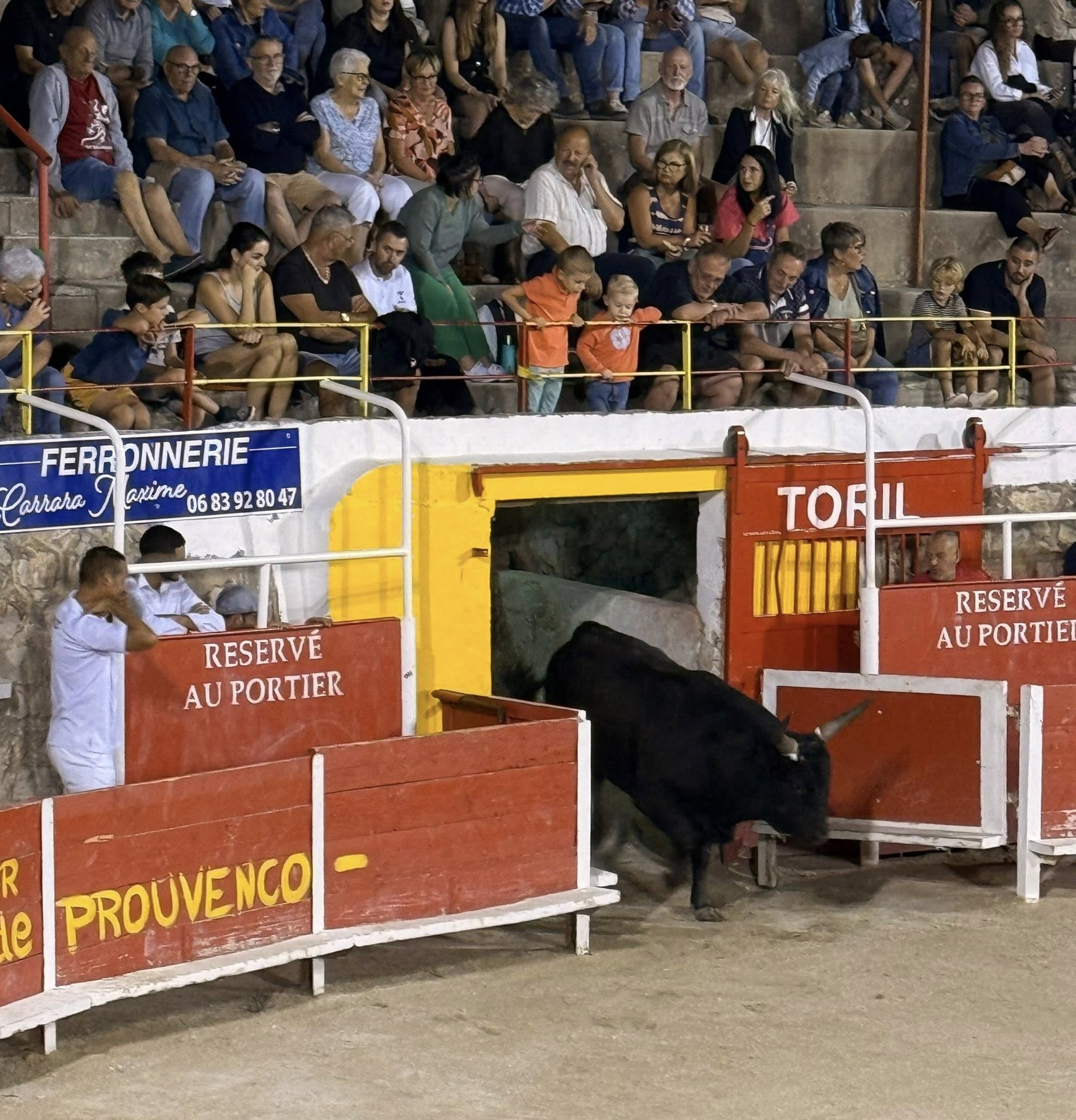 Arènes André Blanc, Mouriès - photo 3