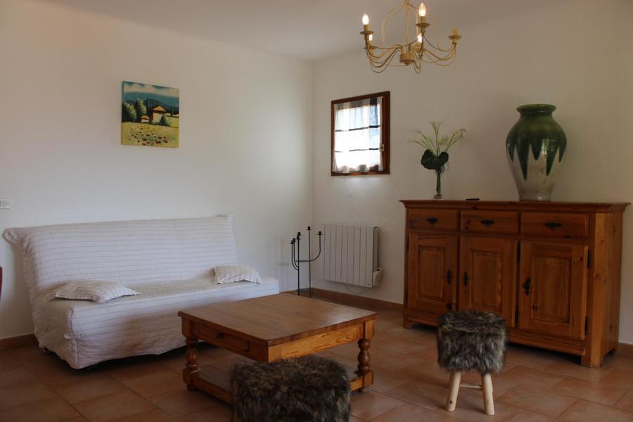 Gîte Les Amandiers d'Utelle-salon-Utelle-Gîtes de France des Alpes-Maritimes