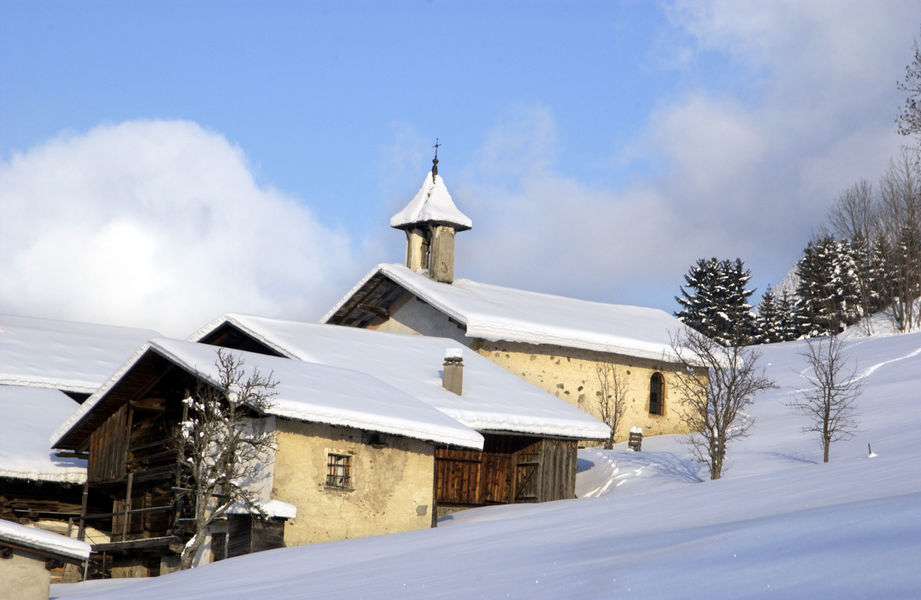 chapelle-saint-sauveur-hauteluce-hiver