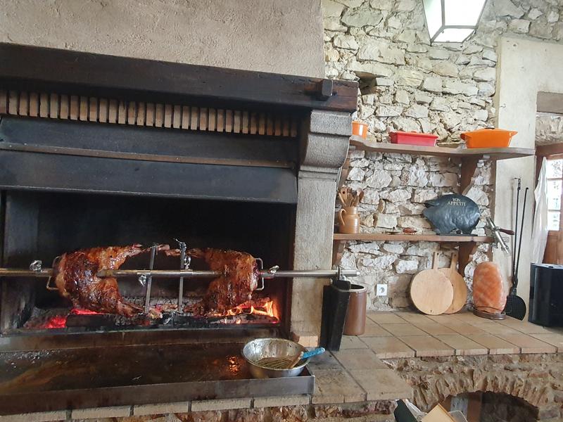 L'agneau cuit à la broche