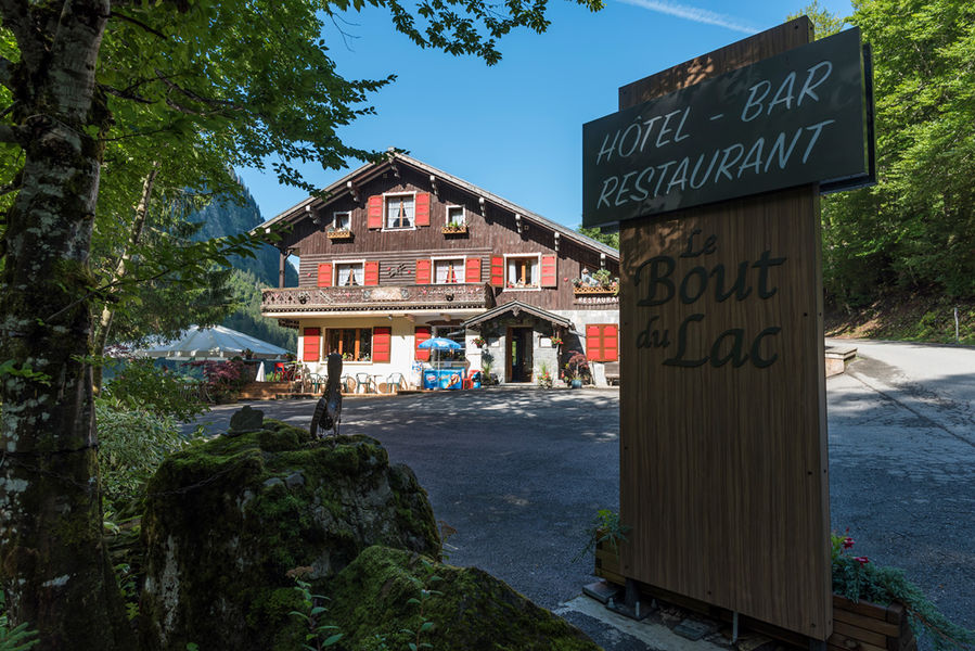 Hôtel Restaurant le Bout du Lac