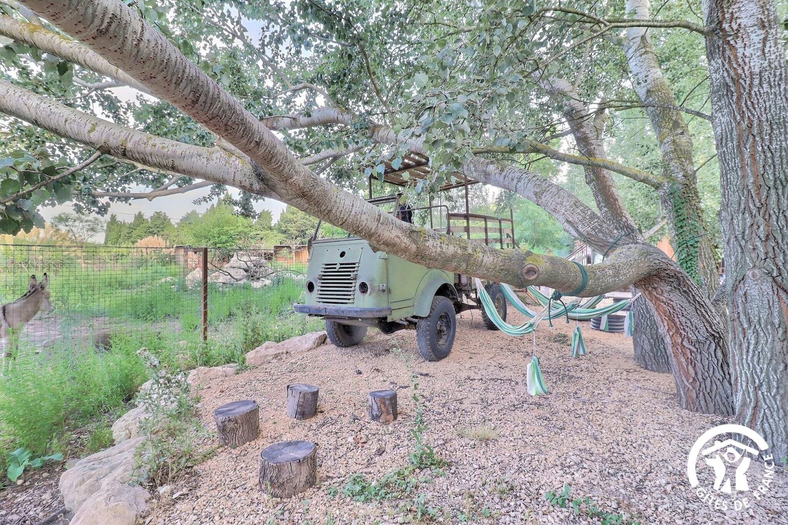 Les Truck Lodges Les Animaux et Marino, Saint-Andiol - photo 21