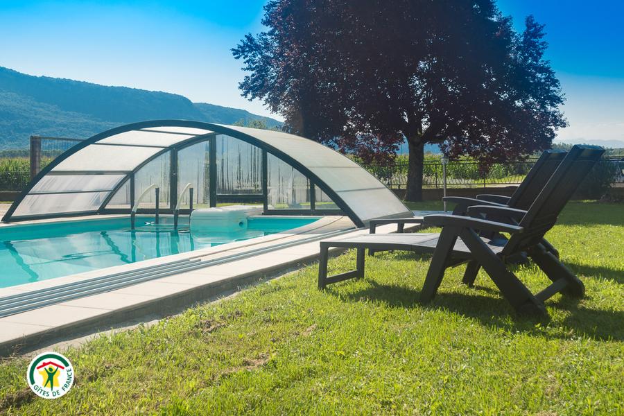 Piscine, jardin et parking clos, communs avec le Gîte 55002 Piscine, jardin et parking clos, communs avec le Gîte 55002