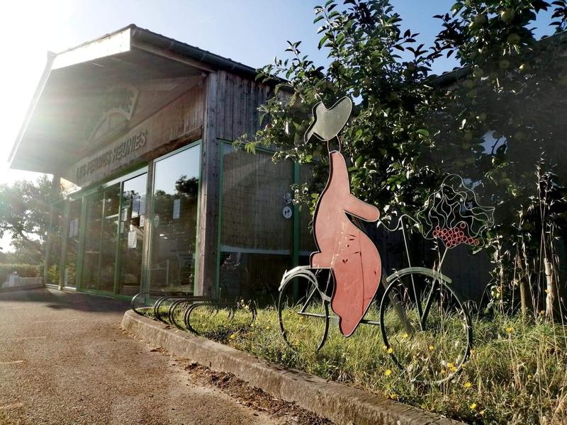 Uniferme : les fermes réunies_BEAUVALLONStAndéolleChâteau