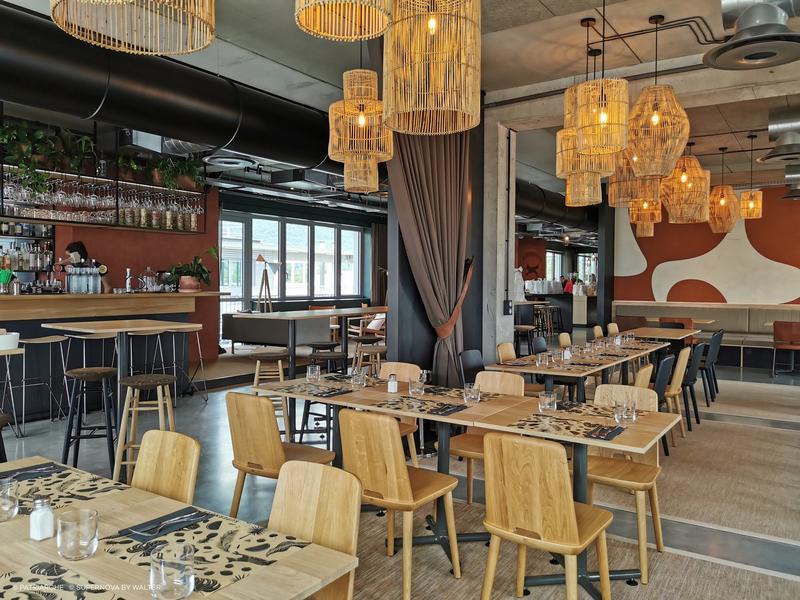 Salle dd restaurant du Supernova