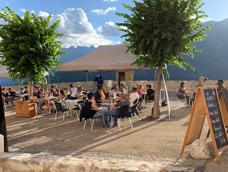 Panorama café - © Peter Coddington Panorama café - © Peter Coddington