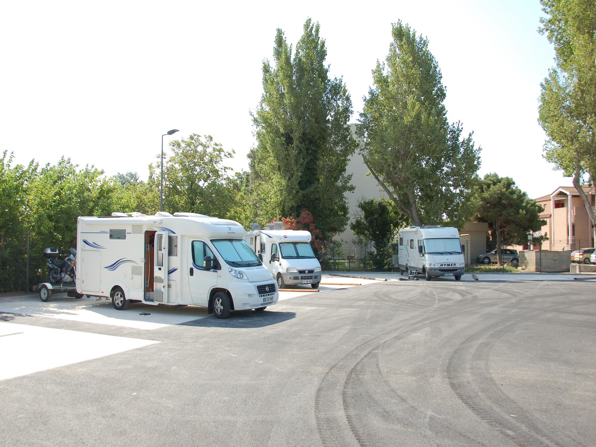 Aire de stationnement pour campings-cars - photo 3