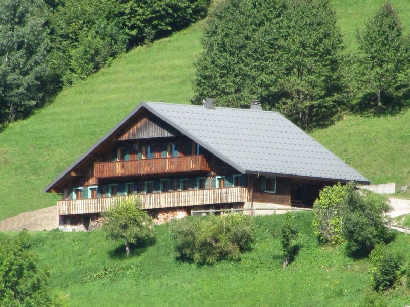 Chalet indépendant - 200m² - 6 chambres - Peillex Delph Camille