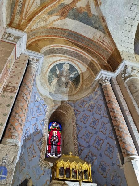 Église abbatiale de Saint-Chef Église abbatiale de Saint-Chef