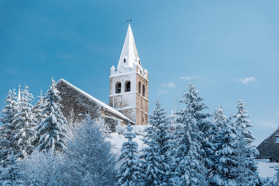Eglise Notre-Dame de l’Assomption La Grave en hiver