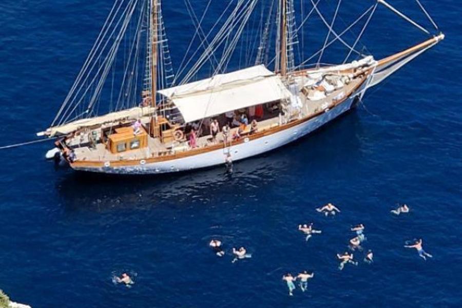 Brunch en mer sur Le Don du Vent