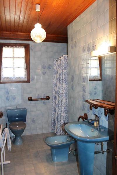Gîte Lou Poumeiras - Salle-d'eau-wc - Saint-Martin-Vésubie - Gîtes de France Alpes-Maritimes
