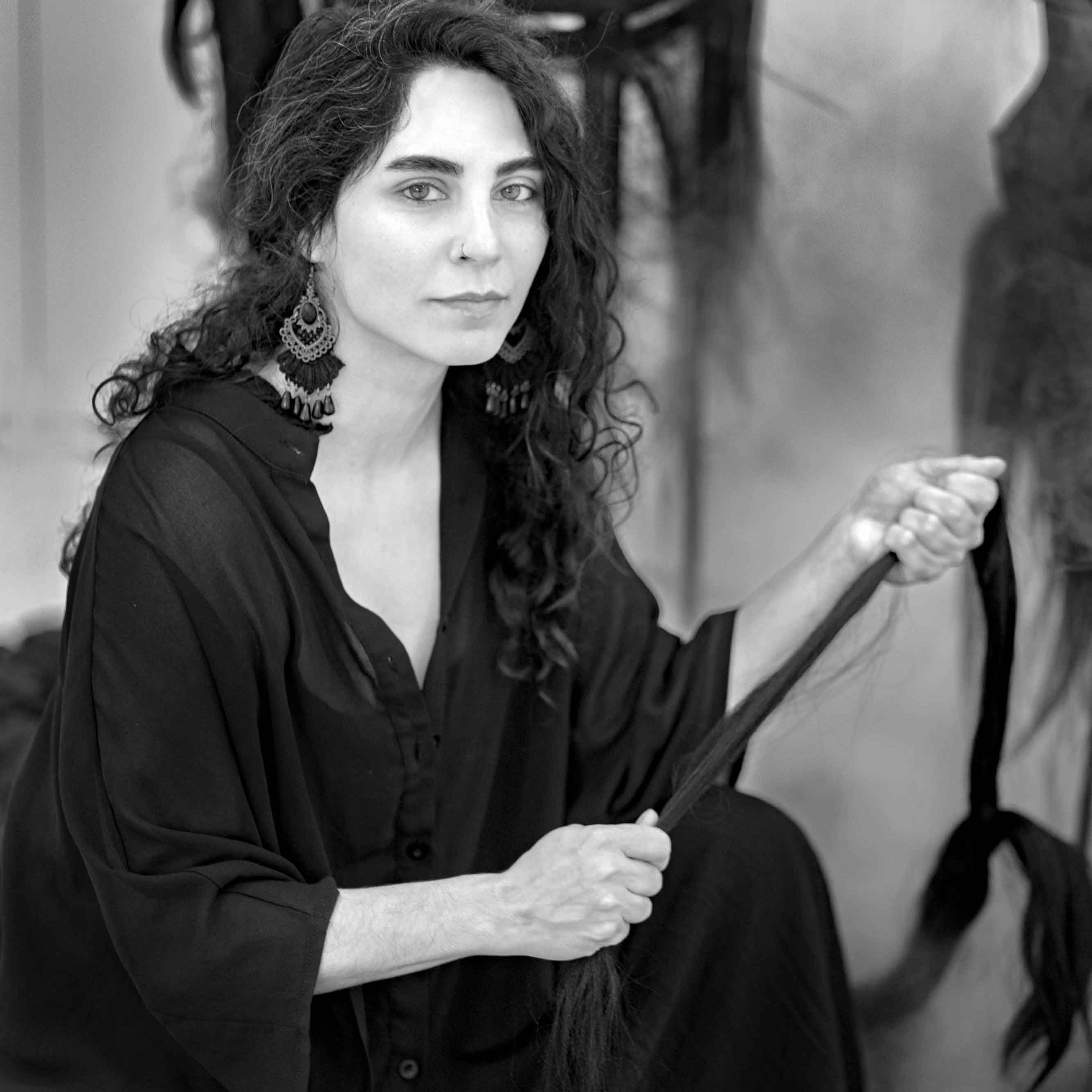 Visite guidée de l’exposition "Inkarna" avec Yosra Mojtahedi