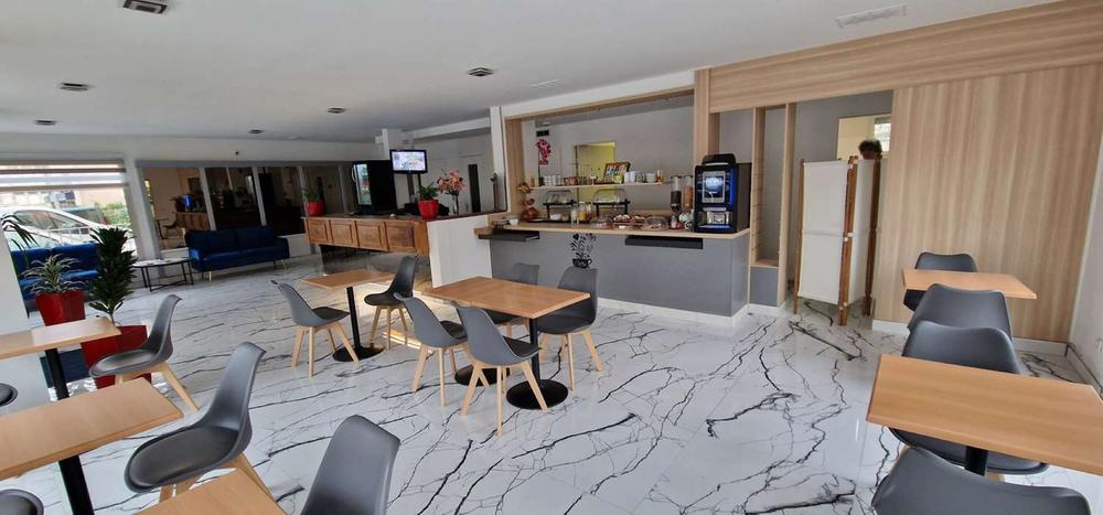 Hôtel  Kyriad**_Arpajon