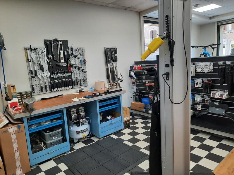 Respire Cycle & Café - Morestel -Balcons du Dauphiné - le long de l'itinéraire ViaRhôna