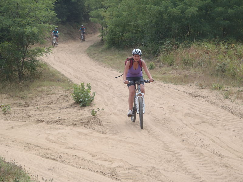 Piste de sable en descente