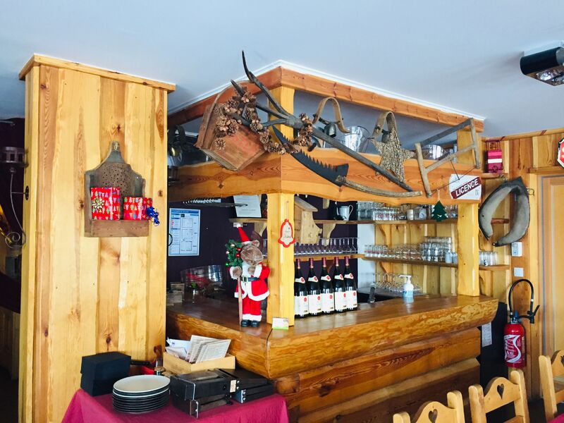 Restaurant L'Etoile à La Joue du Loup - Dévoluy Restaurant L'Etoile à La Joue du Loup - Dévoluy
