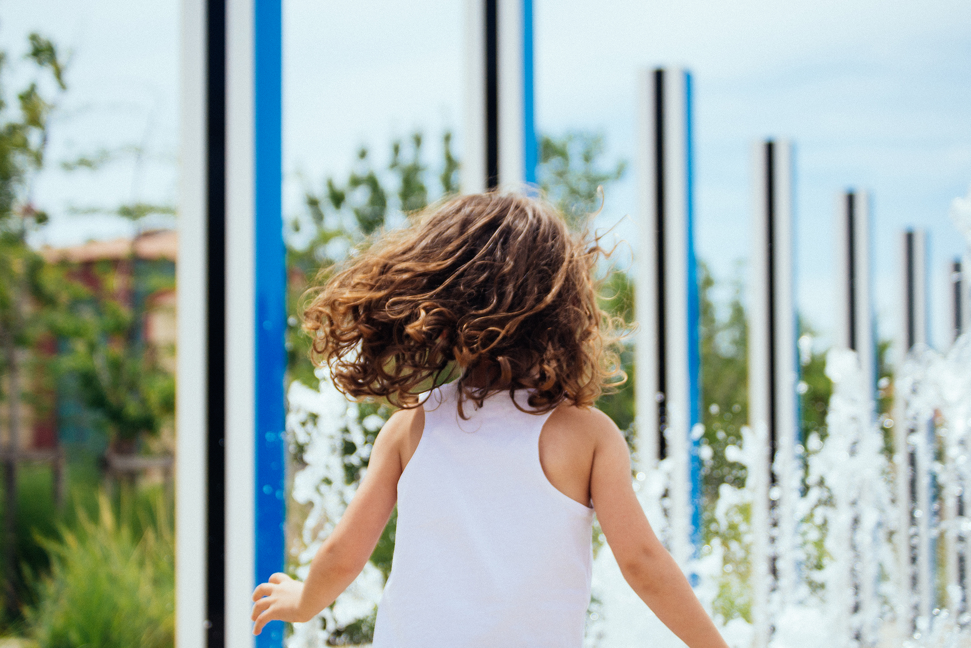 Esplanade Bernardin Laugier et les colonnes de Buren