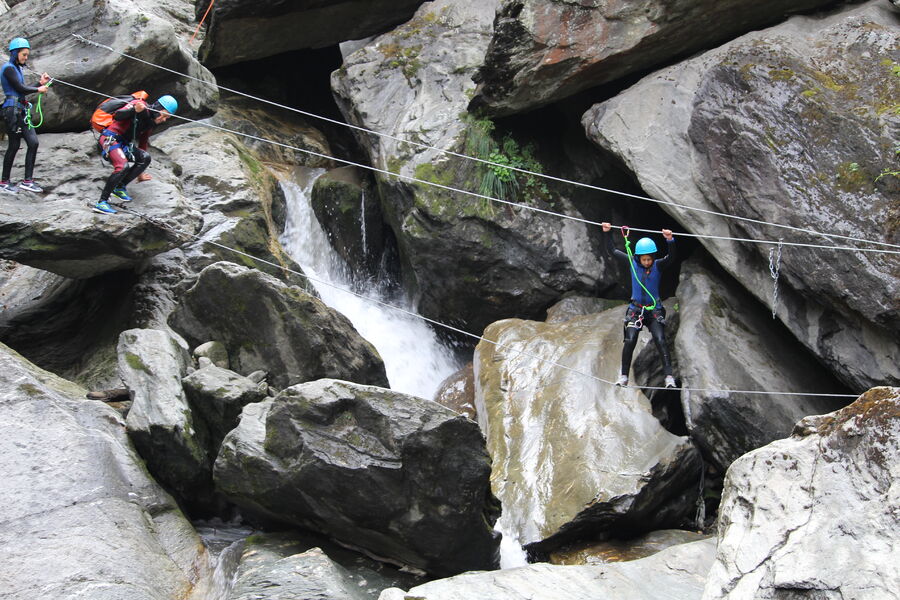 Supervised canyoning trips