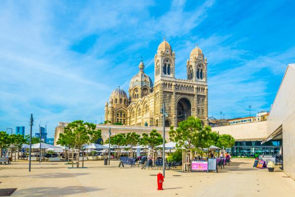 Explorez Marseille en bus panoramique