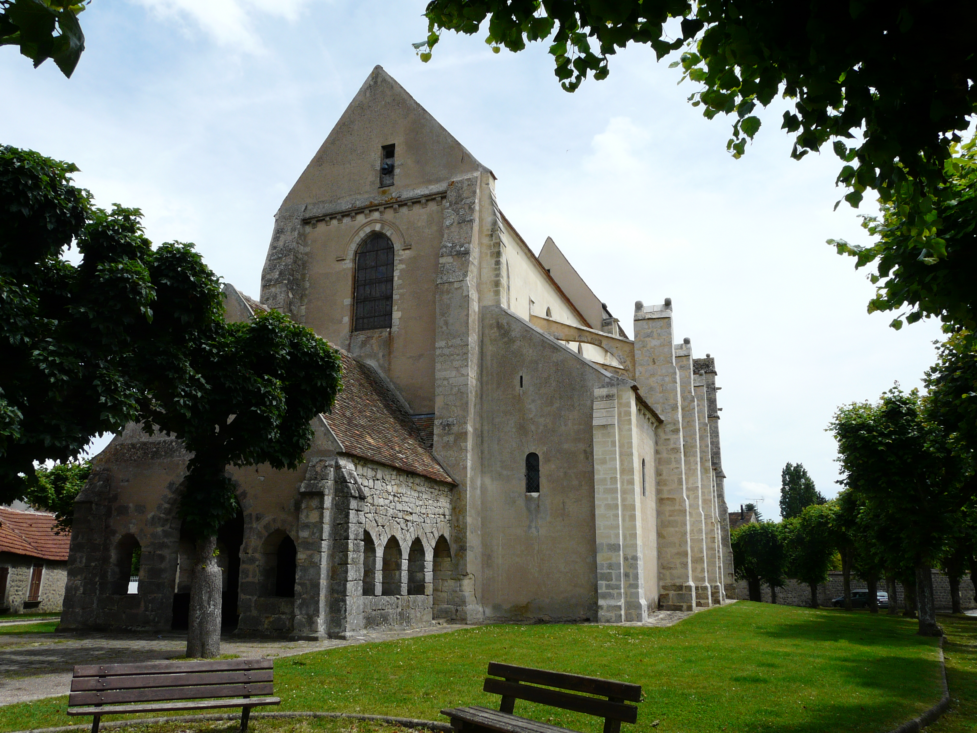 Eglise de Champcueil