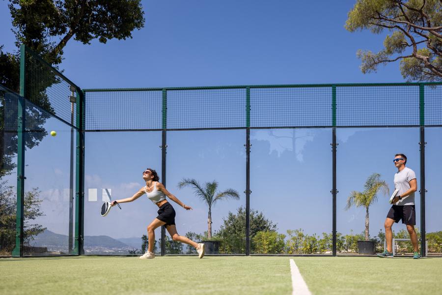 Padel tennis