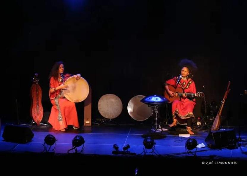 Nawal et Catherine Braslavsky Création « Roses des vents » 